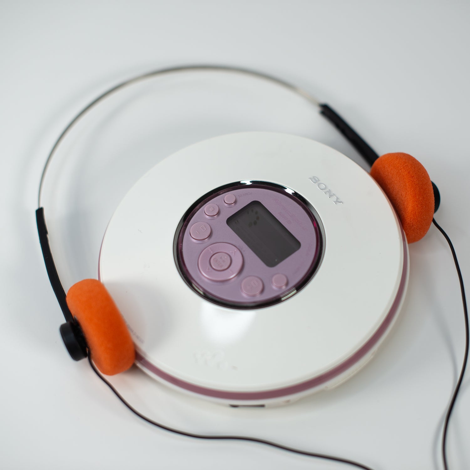 Sony D-NE320 PSYC MP3/ATRAC CD Walkman - Pink