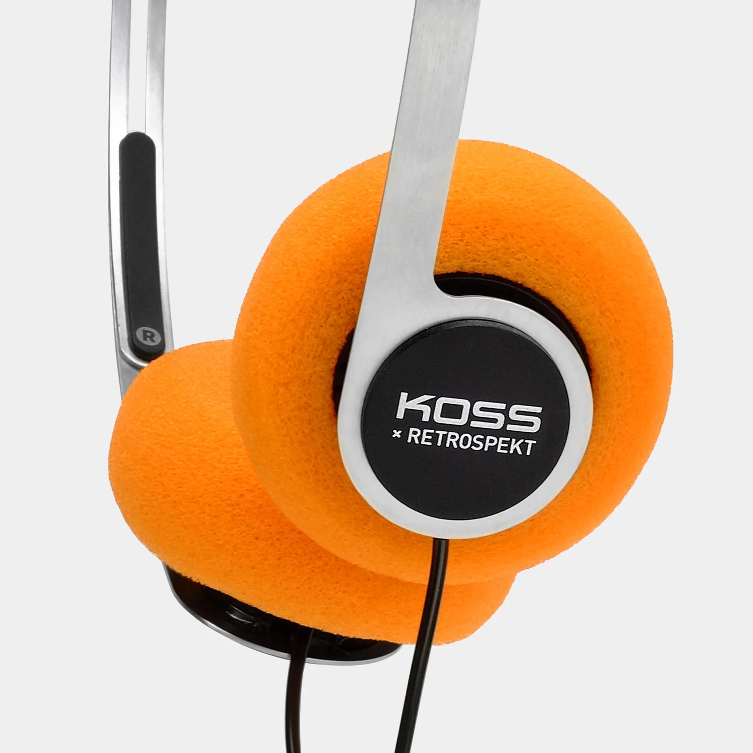 Koss x Retrospekt P/21 Auriculares supraaurales de espuma naranja retro